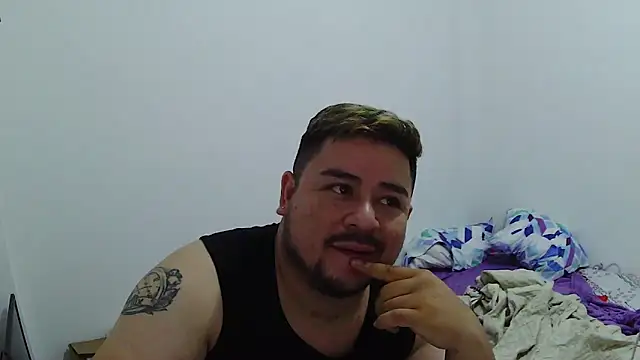 Snapshot of oso_dirty_ chatting on September 8, 2025, 4:06 pm oso dirty online show from September 8, 2025, 4:06 pm