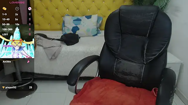 Snapshot of oso_dirty_ chatting on March 18, 2025, 5:55 pm oso dirty online show from March 18, 2025, 5:55 pm