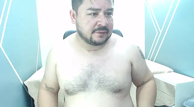 Snapshot of oso_dirty_ chatting on March 6, 2025, 5:43 pm oso dirty online show from March 6, 2025, 5:43 pm