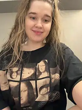 Snapshot of HornyGirlH chatting on April 29, 2026, 4:38 am HornyGirlH online show from April 29, 2026, 4:38 am