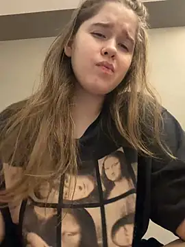 HornyGirlH online show from March 31, 2026, 11:18 pm