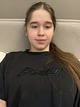 HornyGirlH online show from March 2, 2026, 4:46 am