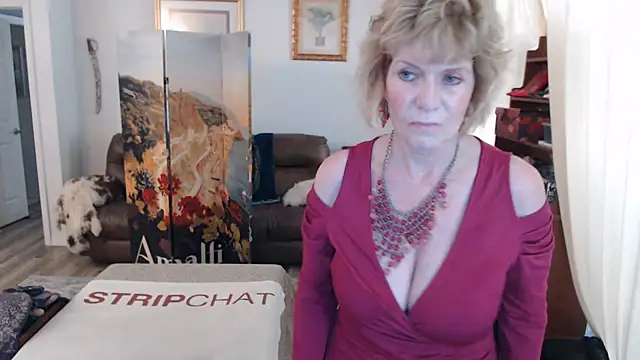 SindeeDix online show from July 15, 2026, 3:30 pm