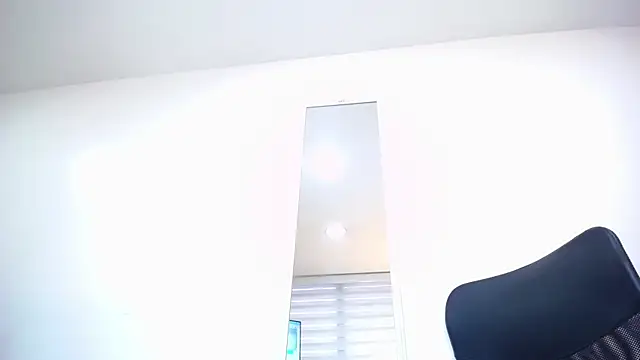 Snapshot of moxa_hot chatting on January 22, 2025, 5:17 pm moxa hot online show from January 22, 2025, 5:17 pm