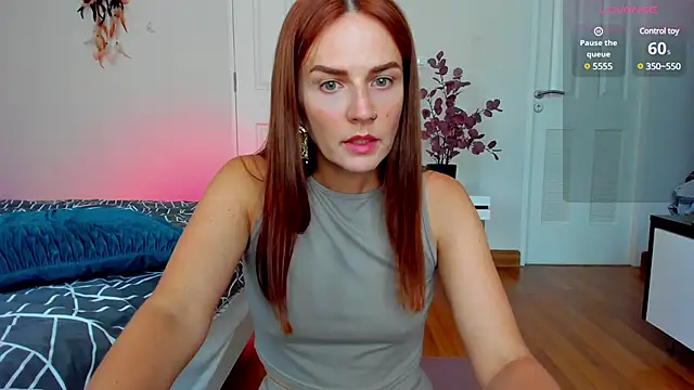 BritneyHall online show from February 11, 2025, 7:33 am