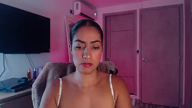 Brown skin11 online show from November 6, 2025, 9:19 pm