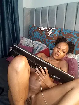 Snapshot of CummSavage chatting on December 17, 2025, 9:42 pm CummSavage online show from December 17, 2025, 9:42 pm