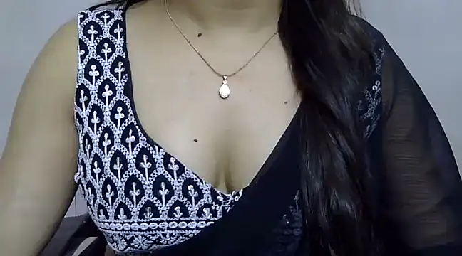 Snapshot of mahira_999 chatting on February 1, 2025, 7:47 am mahira 999 online show from February 1, 2025, 7:47 am