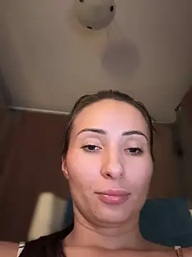 Snapshot of YOUR-KARINA chatting on February 16, 2025, 5:48 am YOUR-KARINA online show from February 16, 2025, 5:48 am