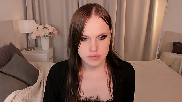 Snapshot of EffieMinki chatting on February 27, 2026, 10:20 pm EffieMinki online show from February 27, 2026, 10:20 pm