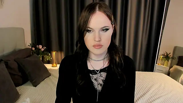 Snapshot of EffieMinki chatting on February 16, 2026, 11:42 am EffieMinki online show from February 16, 2026, 11:42 am