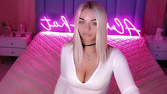 Snapshot of AllwaysHotJ chatting on February 20, 2026, 2:08 am AllwaysHotJ online show from February 20, 2026, 2:08 am