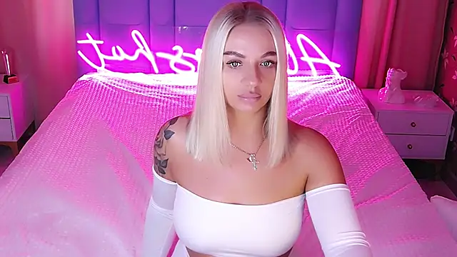 AllwaysHotJ online show from October 28, 2025, 3:07 am