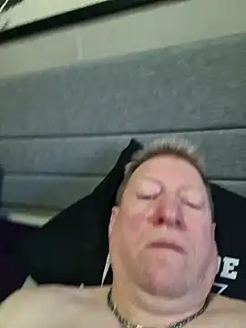 Snapshot of tomtom111111 chatting on January 19, 2025, 12:17 pm tomtom111111 online show from January 19, 2025, 12:17 pm