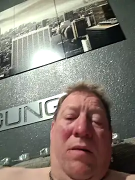 Snapshot of tomtom111111 chatting on February 11, 2025, 9:46 pm tomtom111111 online show from February 11, 2025, 9:46 pm