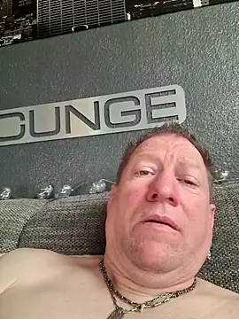 Snapshot of tomtom111111 chatting on March 5, 2025, 2:23 pm tomtom111111 online show from March 5, 2025, 2:23 pm