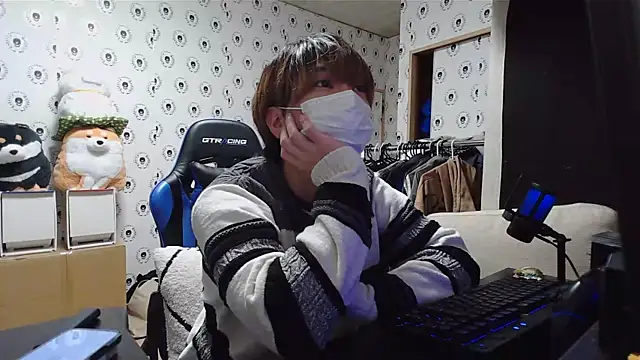 Snapshot of pychan chatting on March 14, 2025, 11:23 am pychan online show from March 14, 2025, 11:23 am