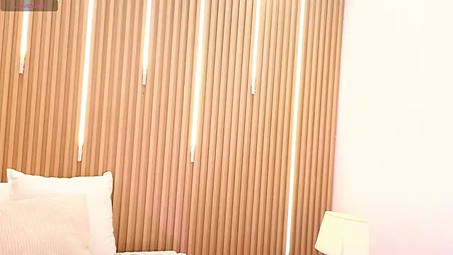 KimSensual  online show from March 25, 2026, 12:37 pm