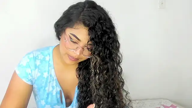 Snapshot of moana_taylor chatting on February 26, 2025, 10:27 am moana taylor online show from February 26, 2025, 10:27 am