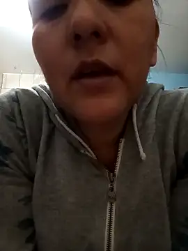 Gatubela212 online show from October 3, 2025, 11:06 pm