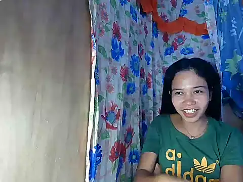 Snapshot of PinaySkinnyGirl chatting on February 10, 2026, 10:53 pm PinaySkinnyGirl online show from February 10, 2026, 10:53 pm