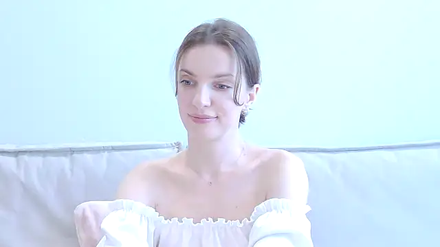 Beauty Alex online show from July 5, 2026, 4:19 am