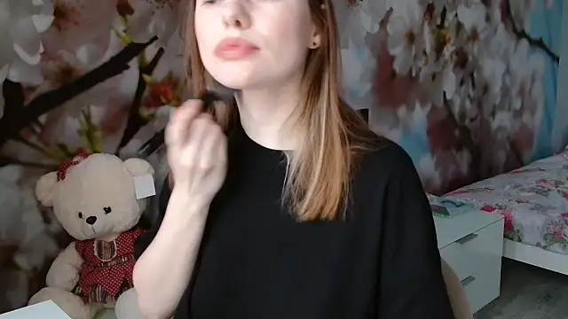 ConnieDaw online show from December 10, 2024, 5:50 am