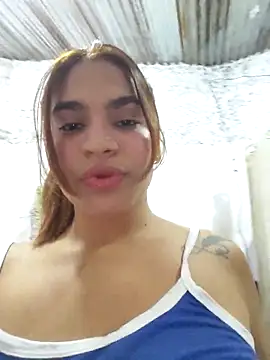 Snapshot of SexyFriends_ chatting on February 22, 2026, 10:11 pm SexyFriends online show from February 22, 2026, 10:11 pm