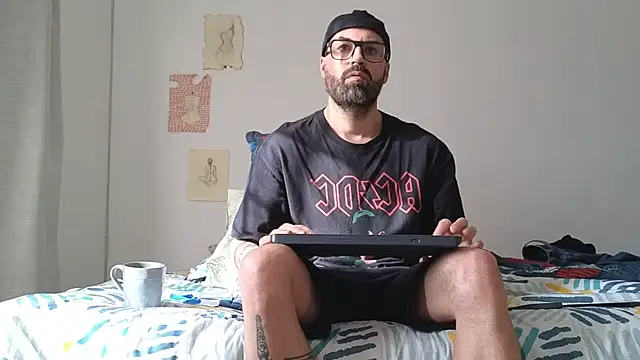 MattxFeet online show from May 8, 2026, 12:42 pm
