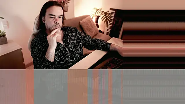 Snapshot of Sanders_White chatting on January 21, 2025, 2:43 am Sanders White online show from January 21, 2025, 2:43 am