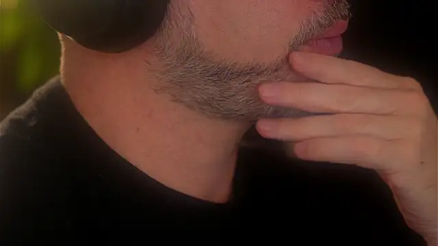 Snapshot of Sanders_White chatting on September 18, 2025, 4:54 pm Sanders White online show from September 18, 2025, 4:54 pm