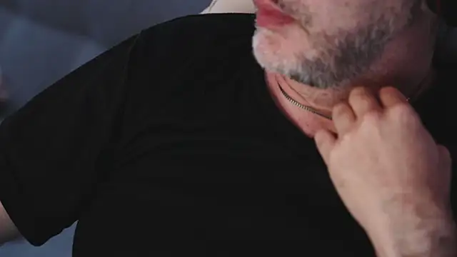 Snapshot of Sanders_White chatting on February 26, 2025, 7:55 am Sanders White online show from February 26, 2025, 7:55 am