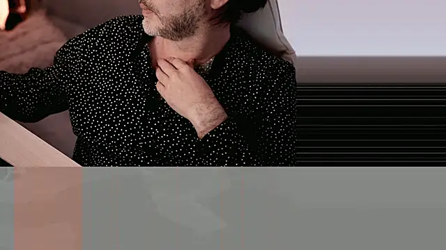 Snapshot of Sanders_White chatting on February 11, 2025, 2:35 am Sanders White online show from February 11, 2025, 2:35 am