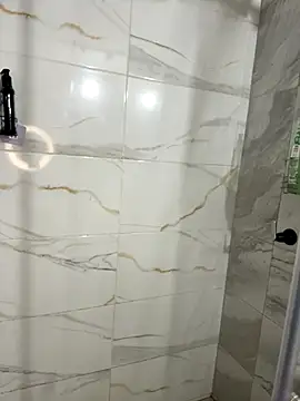 lilly sweett online show from December 1, 2025, 11:16 pm