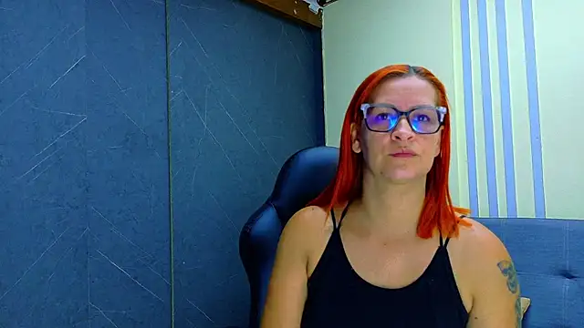 Britney taylor  online show from April 13, 2026, 7:40 pm