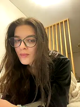 Snapshot of little_belucci chatting on November 13, 2025, 3:16 pm little belucci online show from November 13, 2025, 3:16 pm