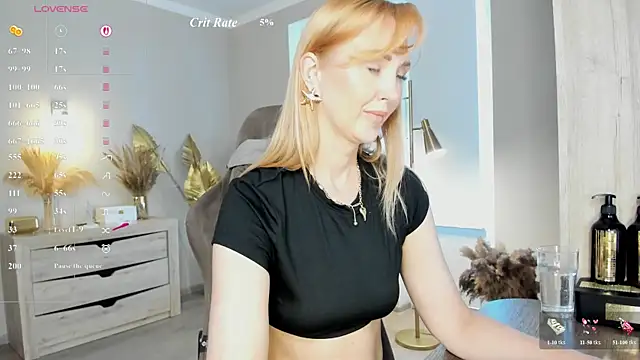 HotyPlays online show from July 11, 2026, 11:54 am