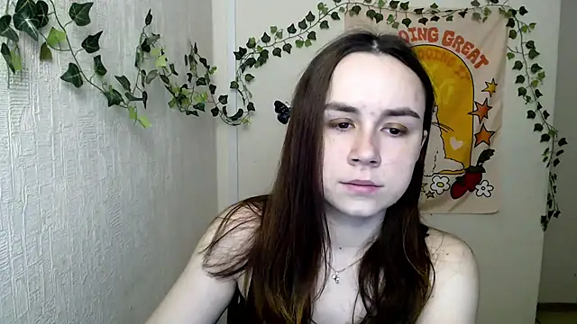 Snapshot of VeryVeryVeryShy_ chatting on February 27, 2026, 6:35 am VeryVeryVeryShy online show from February 27, 2026, 6:35 am