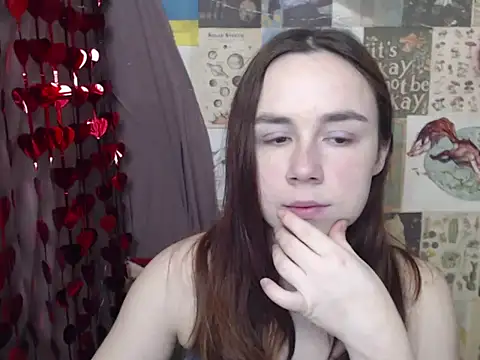 Snapshot of VeryVeryVeryShy_ chatting on February 17, 2026, 6:22 am VeryVeryVeryShy online show from February 17, 2026, 6:22 am