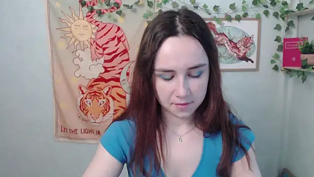 Snapshot of VeryVeryVeryShy_ chatting on May 18, 2026, 5:45 am VeryVeryVeryShy online show from May 18, 2026, 5:45 am