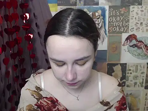 Snapshot of VeryVeryVeryShy_ chatting on February 7, 2026, 6:43 am VeryVeryVeryShy online show from February 7, 2026, 6:43 am