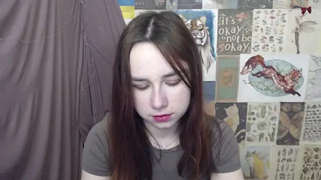 Snapshot of VeryVeryVeryShy_ chatting on February 2, 2026, 6:45 am VeryVeryVeryShy online show from February 2, 2026, 6:45 am