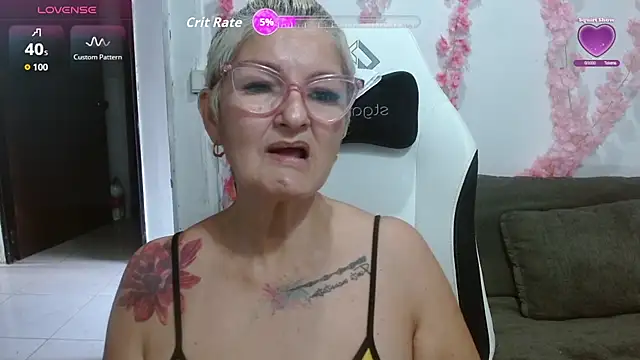 bety-cum2 online show from January 14, 2026, 1:26 pm