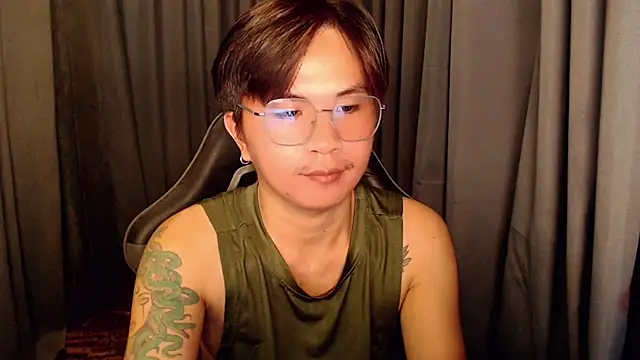 Snapshot of Sexy_Handsome_Drex chatting on October 12, 2025, 5:42 am Sexy Handsome Drex online show from October 12, 2025, 5:42 am