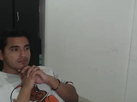 kylian 07 online show from November 10, 2025, 2:16 am