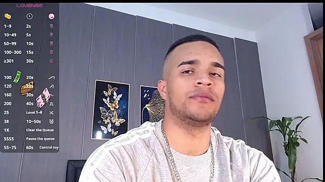 Snapshot of Bigcock_21cm_ chatting on March 18, 2025, 7:55 pm Bigcock 21cm online show from March 18, 2025, 7:55 pm