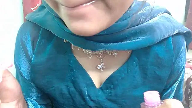 sweet-alia online show from April 7, 2026, 10:28 am