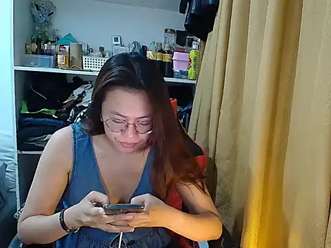 crizzybel online show from March 31, 2026, 8:00 pm