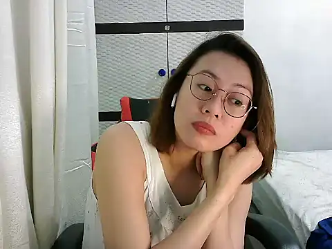 Snapshot of crizzybel chatting on March 20, 2025, 8:19 pm crizzybel online show from March 20, 2025, 8:19 pm