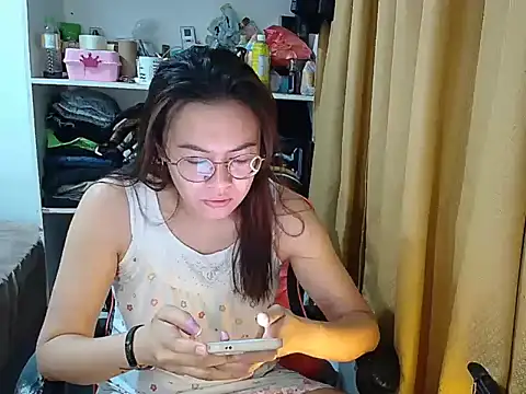 crizzybel online show from March 25, 2026, 7:02 pm